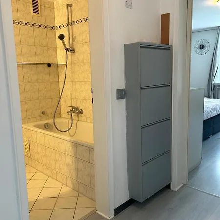 Gemütliche 1,5 Zimmer-oase Im Schönen Grünen Frohnhausen *