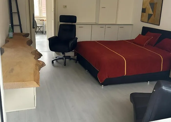 Gemuetliche 1,5 Zimmer-oase Im Schoenen Gruenen Frohnhausen アパート *