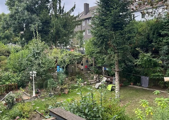 Gemuetliche 1,5 Zimmer-oase Im Schoenen Gruenen Frohnhausen エッセン